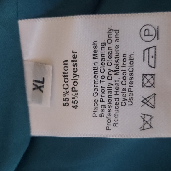 NWT Elegant Suit  Animal print Luxurious Jacket with Pants. XL - Picture 8 of 16